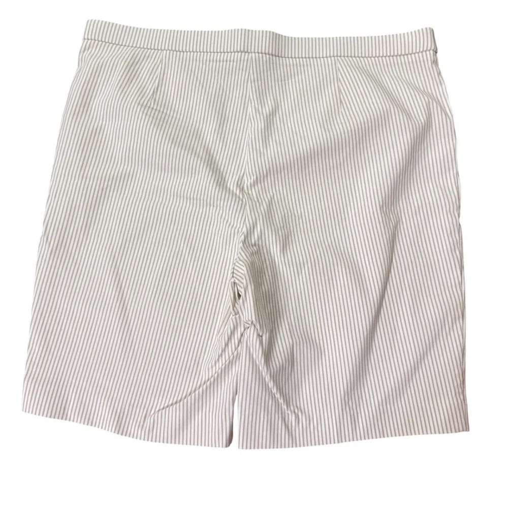 Jones New‎ York Signature Bermuda Shorts Womens XL Striped Pull On Light Coffee